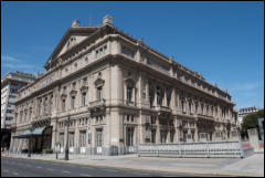 The Teatro Colón (Colon Theatre) is the main opera house in Buenos Aires and is considered one of the ten best opera houses in the world